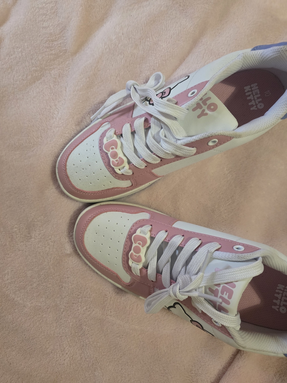 Hello Kitty White and Pink Low-Top Sneakers - Picture 2 of 4